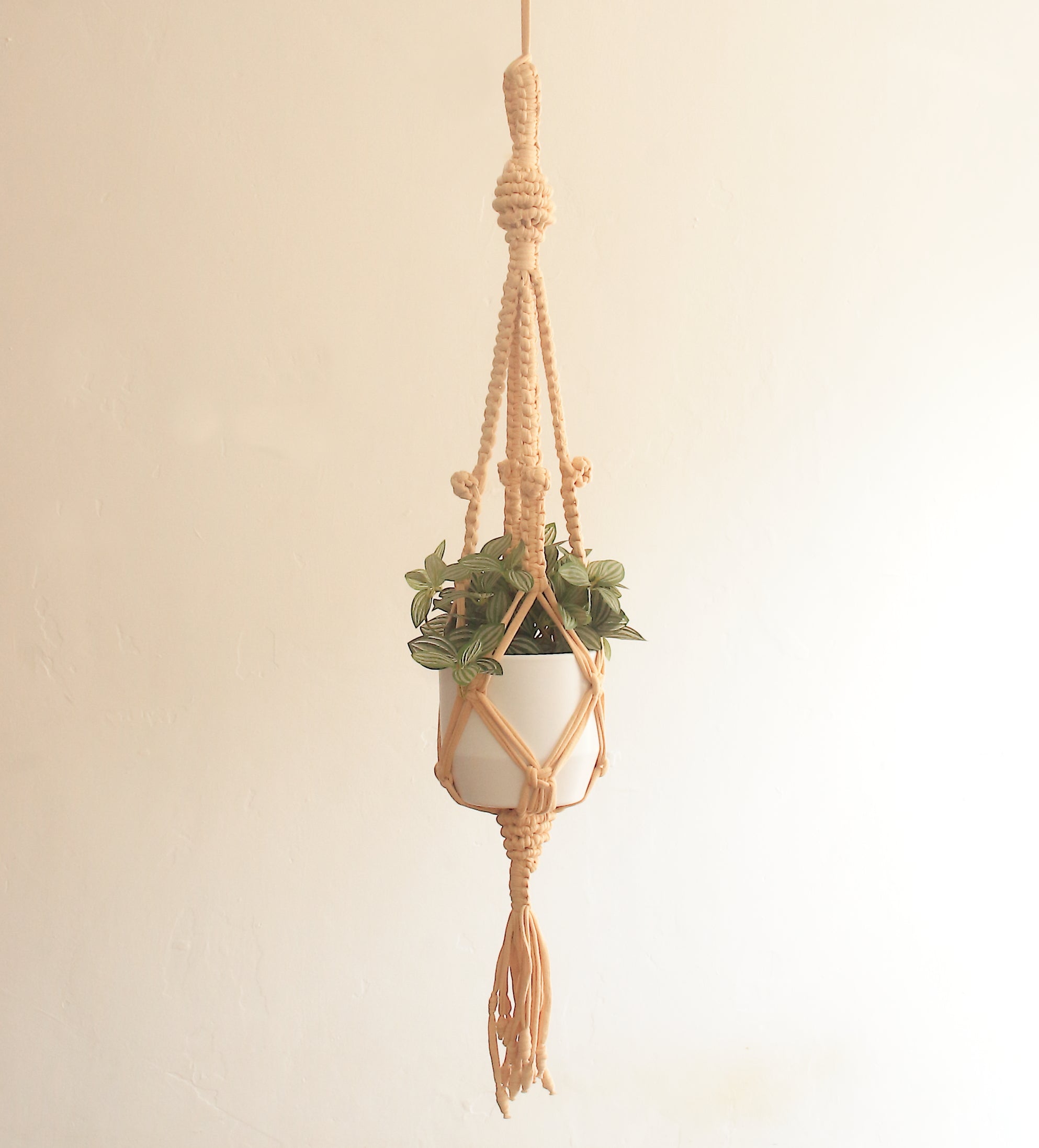 Suspension Macramé pour plantes 'Formes organiques' avec Fil T-Shirt Recyclé