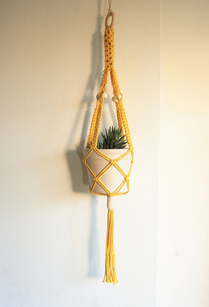 Suspension pour plantes en macramé, élégance classique bicolore - Taille moyenne