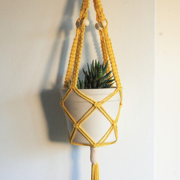 Macrame Planthanger Classical Elegance Two tone - Size Medium